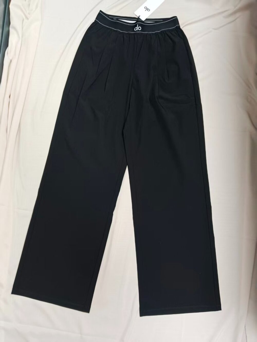NWT💥ALO Yoga Suit Up Trouser|Wide-Leg Pants|Elevated Basics😄Regular 30"Inseam - Picture 2 of 9